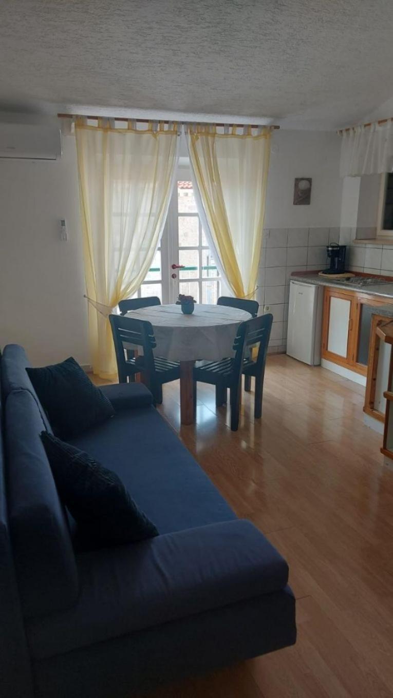 Apartment Brane Bol Exteriör bild