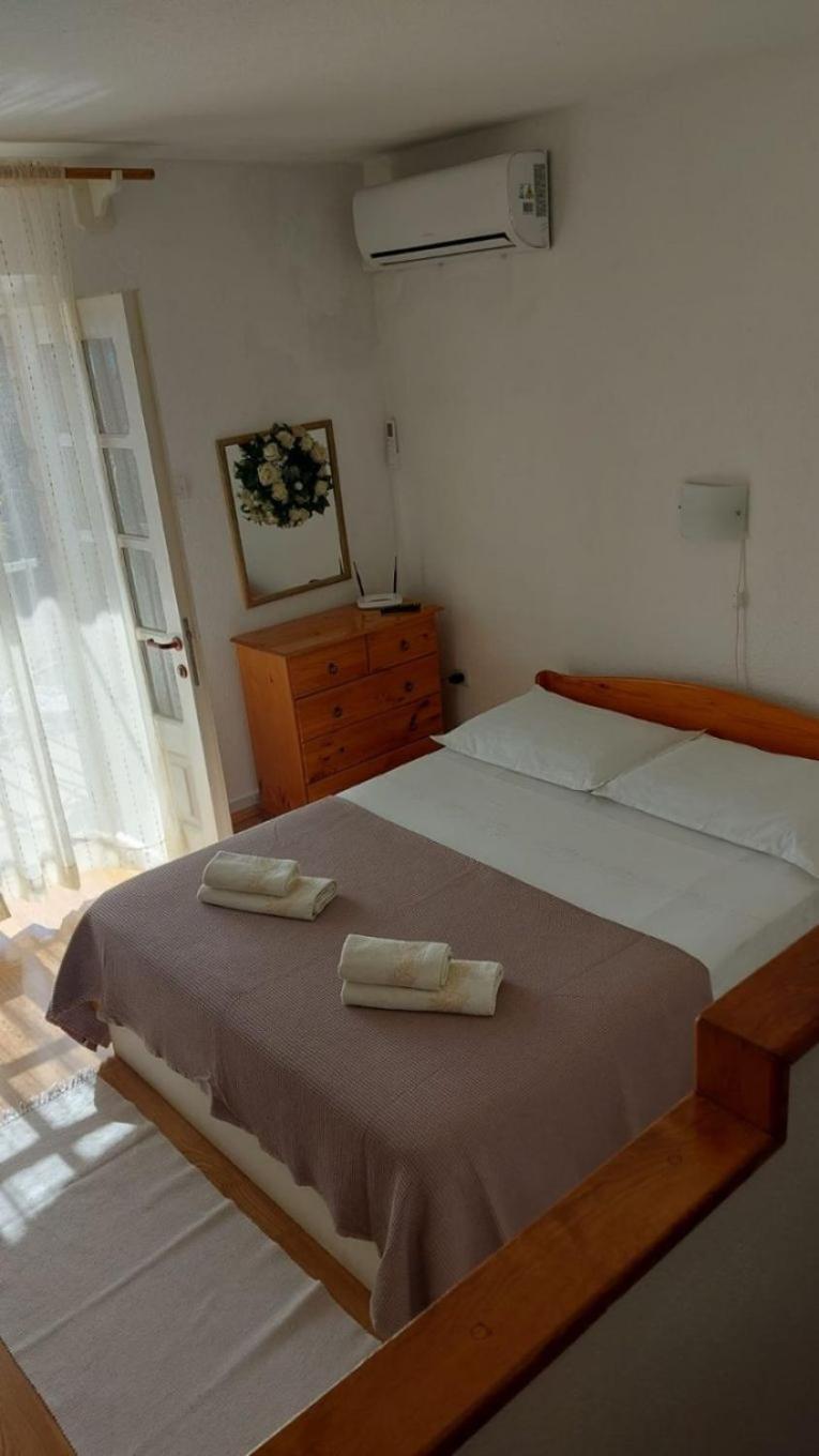 Apartment Brane Bol Exteriör bild